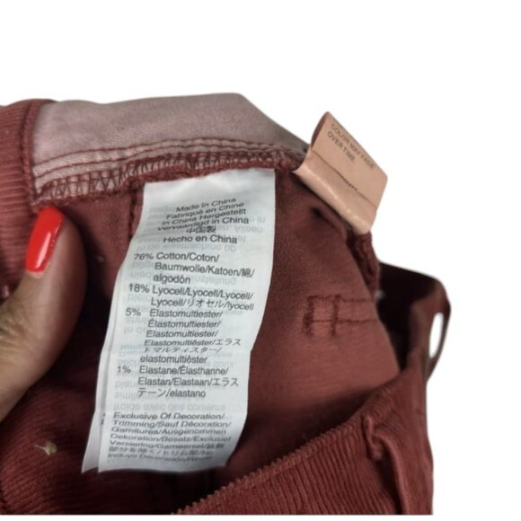 Madewell Cali Demi-Boot Jeans in Thin Corduroy Button-Front Edition Rust Red - Picture 7 of 7
